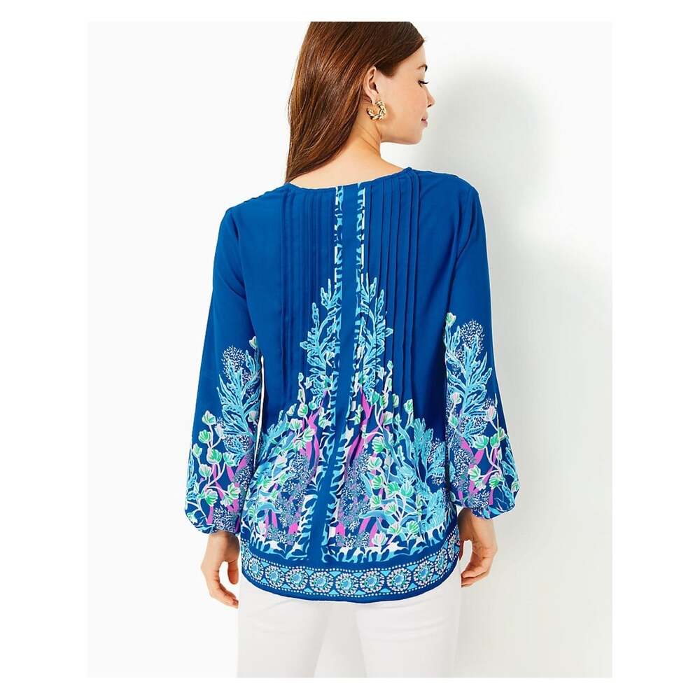 Lilly Pulitzer Royal Blue Floral V-Neck Pleated Blouse - Picture 2 of 6